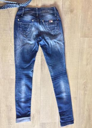 Крутые джинсы  revolt jeans2 фото