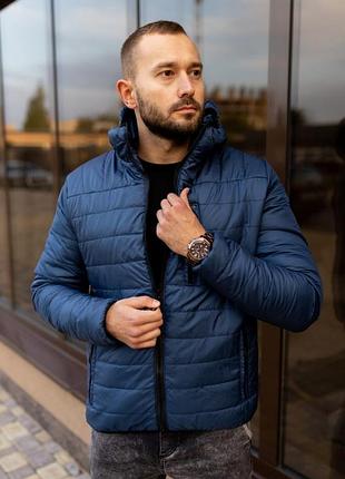 Чоловіча куртка стьогана синього кольору