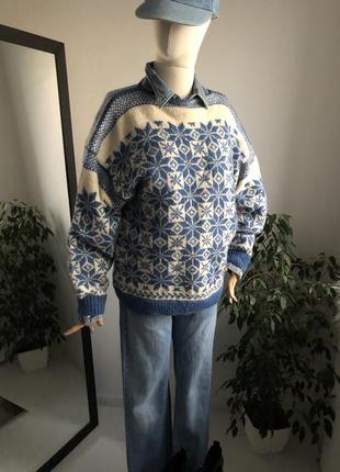 Скандинавский шерстяной свитер с узором