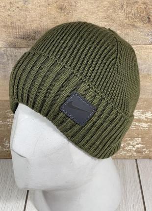 Шапка спортивная  в стиле nike