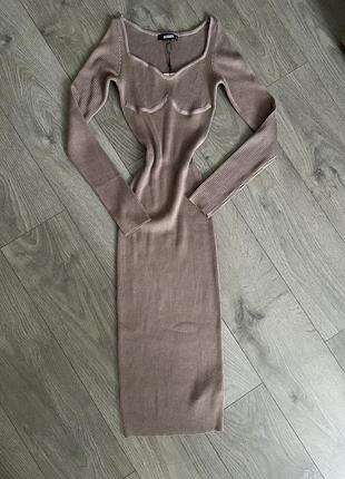 Платье миди в рубчик missguided (новое)