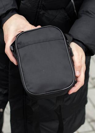 Маленькая городская сумка мессенджер мужская nike черная из ткани через плечо молодежная stk nk2 фото