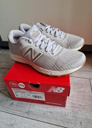 Кросівки new balance