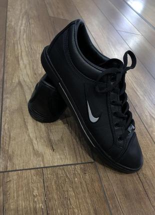 Кросівки nike