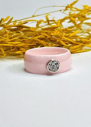 Розовое керамическое кольцо5 фото