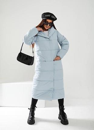 Теплый длинный пуховик оверсайз а521 серо голубой голубого цвета