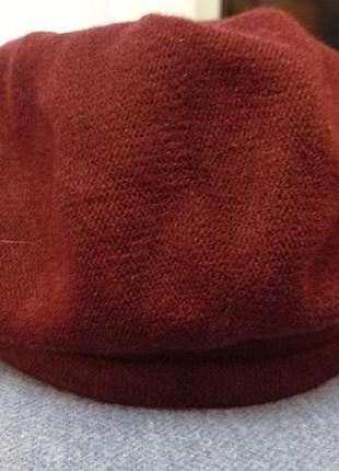 Новый берет женский бордового цвета