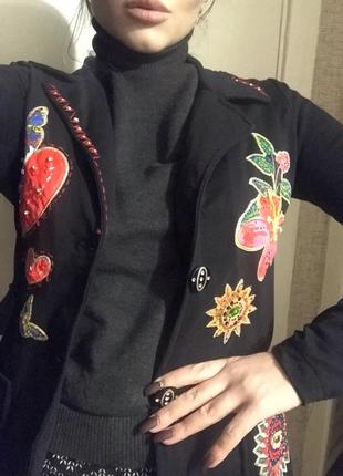 Пиджак жакет черный с вышивкой