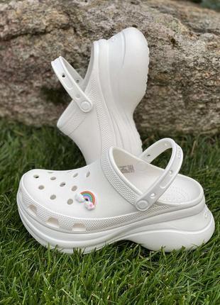 Crocs classic bae clog 36-39 женские белые кроксы на платформе3 фото