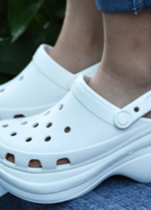 Crocs classic bae clog 36-39 жіночі білі крокси на платформі5 фото