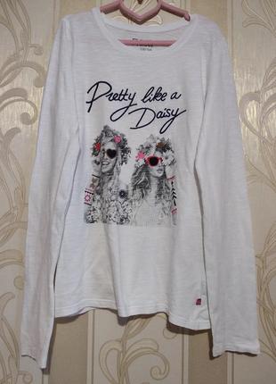 Футболка з принтом.