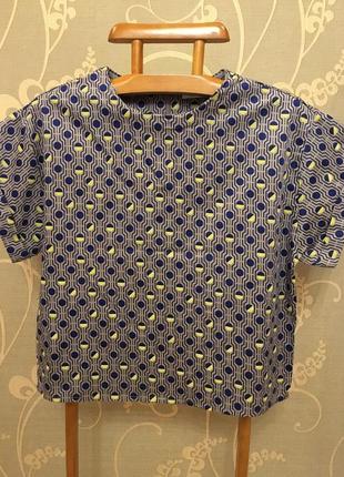 Очень красивая и стильная брендовая блузка..коттон.