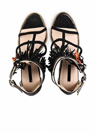 Трендовые черные босоножки с бахромой/открытые туфли на каблуке lost ink натуральная кожа2 фото