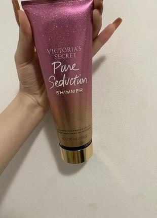 Лосьйон vs: pure seduction 236ml оригінальний лосьйон для тіла від вікторину сикрет зволожувальний крем молочко для тіла з шимером7 фото