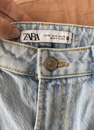 Джинсы zara клеш с разрезами