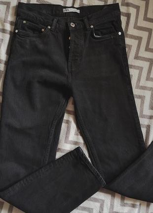 Плотные джинсы черного цвета5 фото