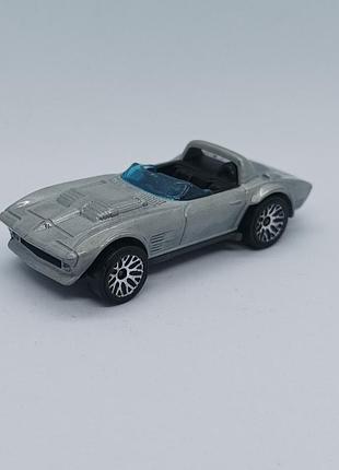 Машинка corvette grand sport hot wheels mattel 2014