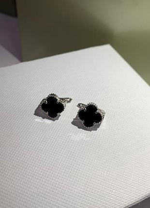 Маленькі сережки ван кліф англійською замочку