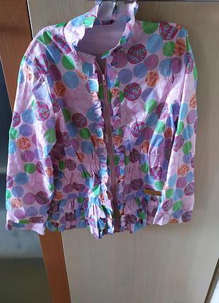 Шикарна вітровка на дівчинку