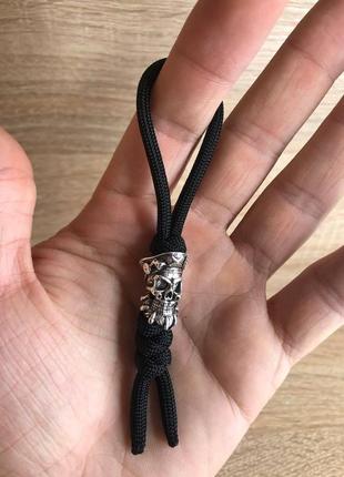 Темляк з паракорду з бусіною латунь ручної роботи брелок