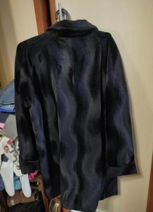 Легеньке пальто жіноче 44 плюш,2 фото