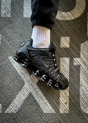 Кроссовки nike shox tl 'triple black"