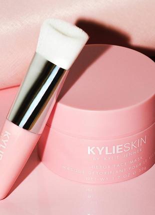 Пензлик для нанесення масок на обличчя kylie skin face mask brush2 фото