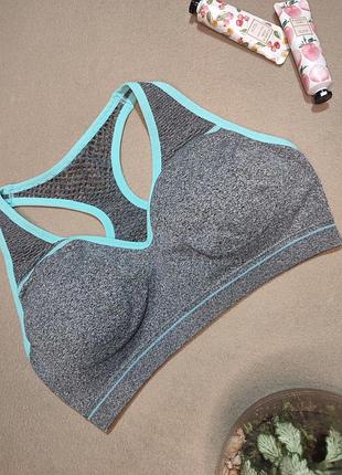 Спортивний топ