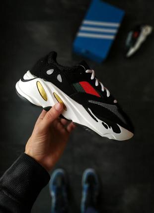 Женские кроссовки adidas yeezy boost 700 v1 black white red / smb5 фото