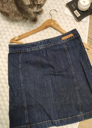 Джинсовая юбка с вышивкой5 фото
