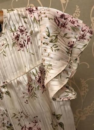 Огромный выбор красивых блуз и рубашек.