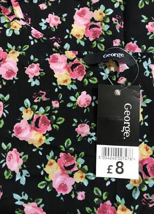 Дуже красива та стильна брендова блузка-маєчка в кольорах.