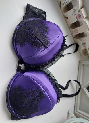 Бюстик с застежкой по переду