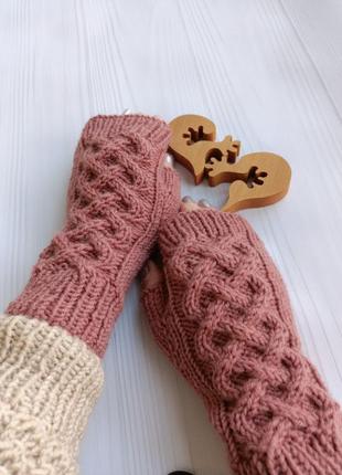 Митенки вязаные.