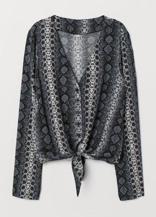 Рубашка с завязкой впереди змеиный принт divided    в анімалістичний принт3 фото