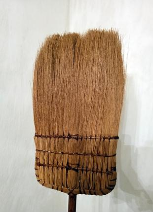 Метла рисовая с бамбуковой длинной ручкой 1,30 м