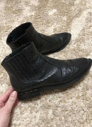 Шкіряні чобітки/черевики осінь/зима, розмір 39