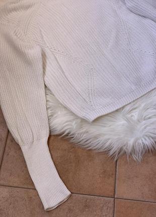 Базовый вязаный свитер в белом цвете от бренда hm4 фото