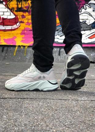 Женские кроссовки adidas yeezy boost 700 v1 salt / smb