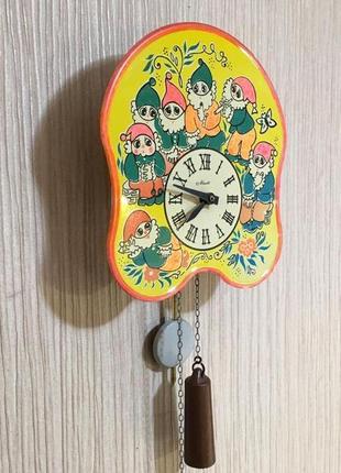 Часы ходики, часы настенные, часы механические, часы антиквариат, часы для дома, часы...