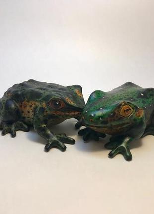 Колекційна статуетка "жаби"