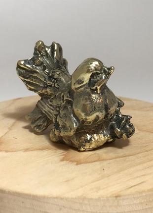 Статуетка "голубка" бронза