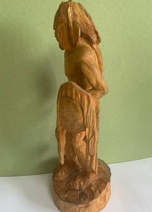 Статуетка з дерева, фігурка з дерева, статуетка "воїн з булавою", скульптура з дерева, фігурка дерев'яна9 фото