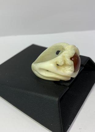 Кільце з бивня моржа, перстень "сердолік" з бивня моржа, прикраса "абстракція", прикраси з кістки8 фото