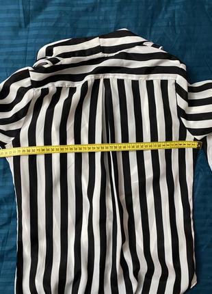 Шифонова блуза zara у чорно-білу смужку.4 фото