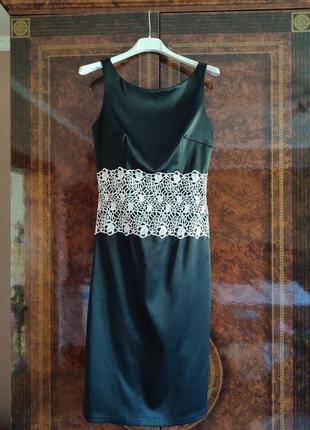 Платье с ажурным пояском