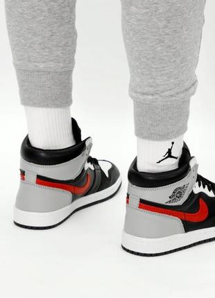 Кросівки jordan 1 retro9 фото