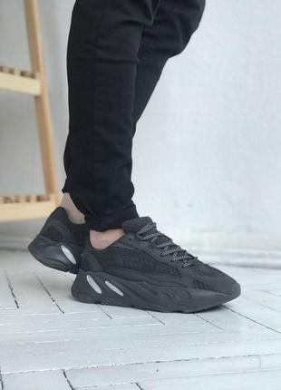 Женские кроссовки adidas yeezy boost 700 v2 vanta leather black скидка sale / smb4 фото