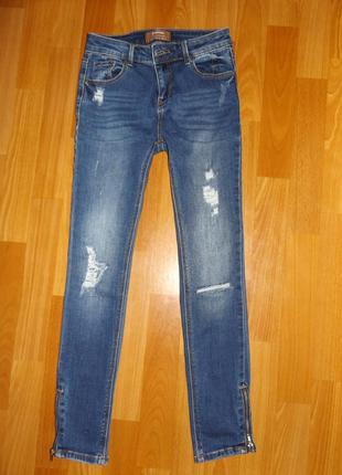 Крутые джинсы скинны stradivarius с потертостями 32 размер