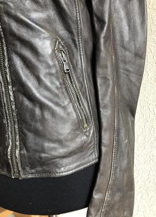 Шкіряна куртка від бренду oakwood, чорна в ідеальному стані7 фото